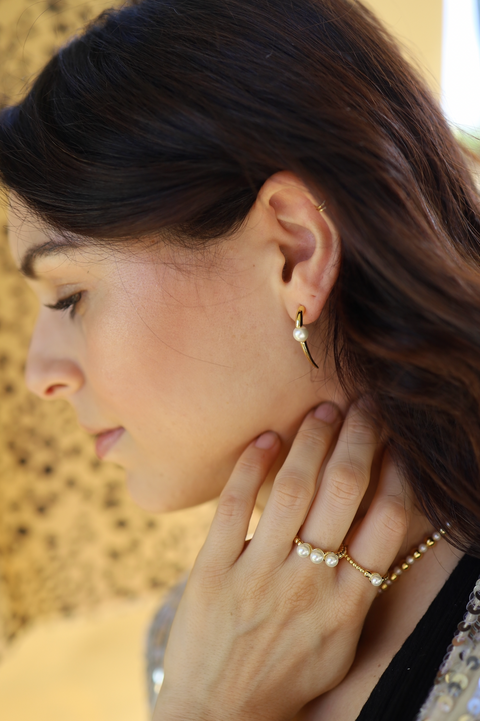 Pearl Talon Studs